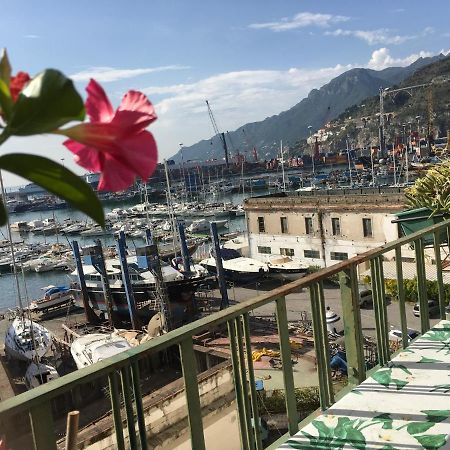 Abitare Sul Porto Hotel Salerno Exterior photo