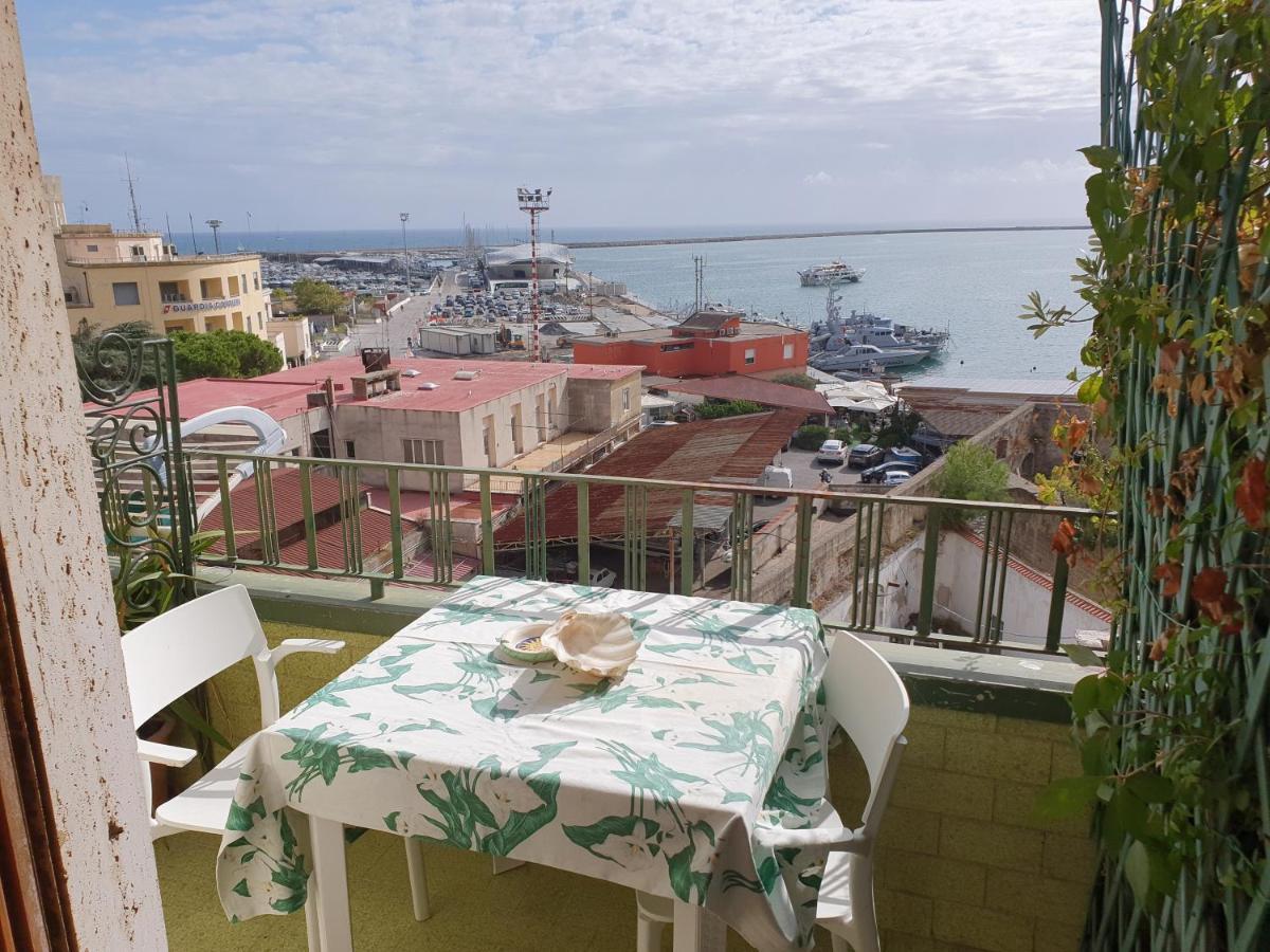 Abitare Sul Porto Hotel Salerno Exterior photo